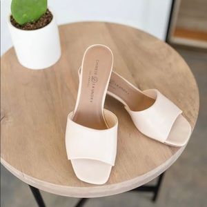 Chinese Laundry Lana Slide Sandal Cream